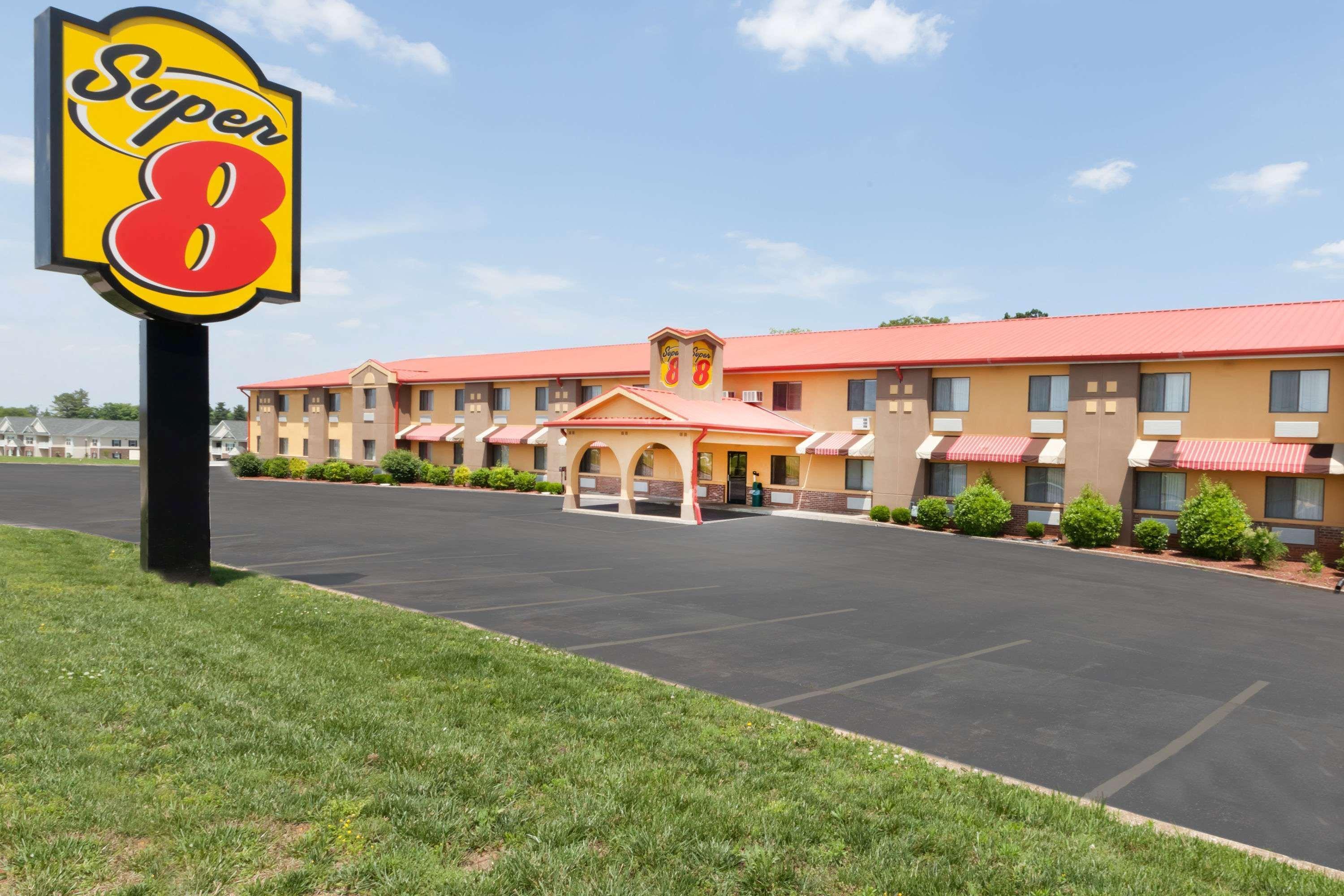 Готель Super 8 South By Wyndham Боулінг-Грін Екстер'єр фото